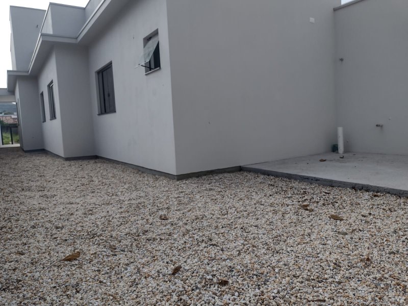 CASA COM 1 SUÍTE MAIS 2 DORMITÓRIOS EM DOM JOAQUIM - Brusque - 
