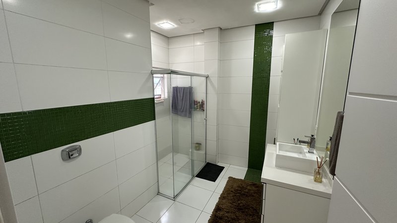 Luxo e Conforto em Sombrio - Apartamento em Nova Brasília Avenida Getulio Vargas Sombrio - 