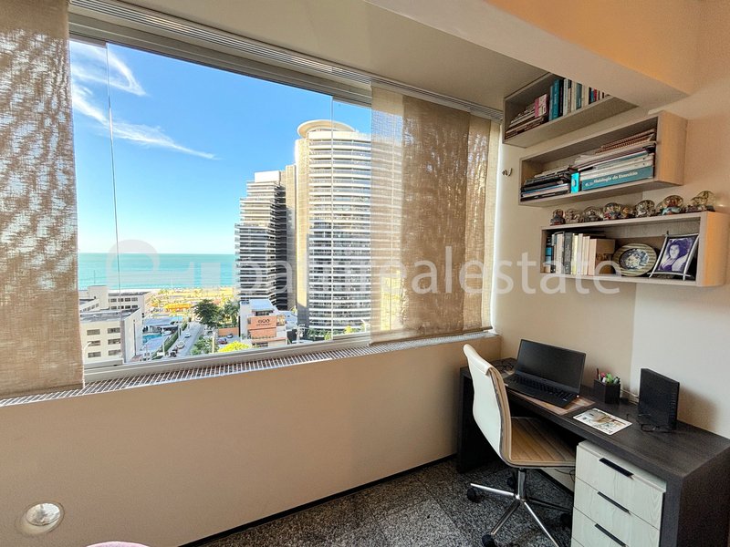 Flat Vista Mar Mobiliado 51 m² a uma quadra da Av. Beira Mar. Meireles - Fortaleza – CE Rua Tibúrcio Cavalcanti Fortaleza - 