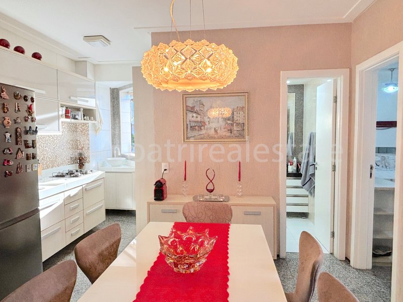 Flat Vista Mar Mobiliado 51 m² a uma quadra da Av. Beira Mar. Meireles - Fortaleza – CE Rua Tibúrcio Cavalcanti Fortaleza - 