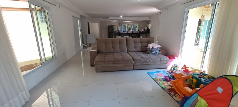 EXCELENTE CASA NO CONDOMINIO SAUSALITO Rua dos Salgueiros Mairiporã - 