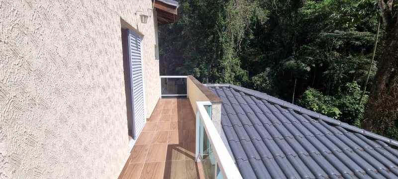 EXCELENTE CASA NO CONDOMINIO SAUSALITO Rua dos Salgueiros Mairiporã - 