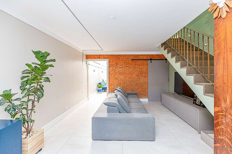 Casa a venda - Campo Belo -1 suíte 193m² Morais de Barros São Paulo - 