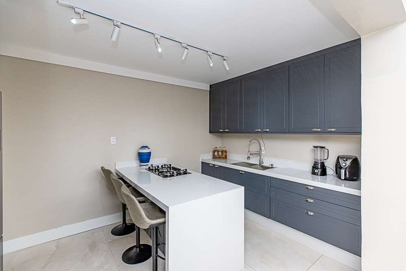 Casa a venda - Campo Belo -1 suíte 193m² Morais de Barros São Paulo - 
