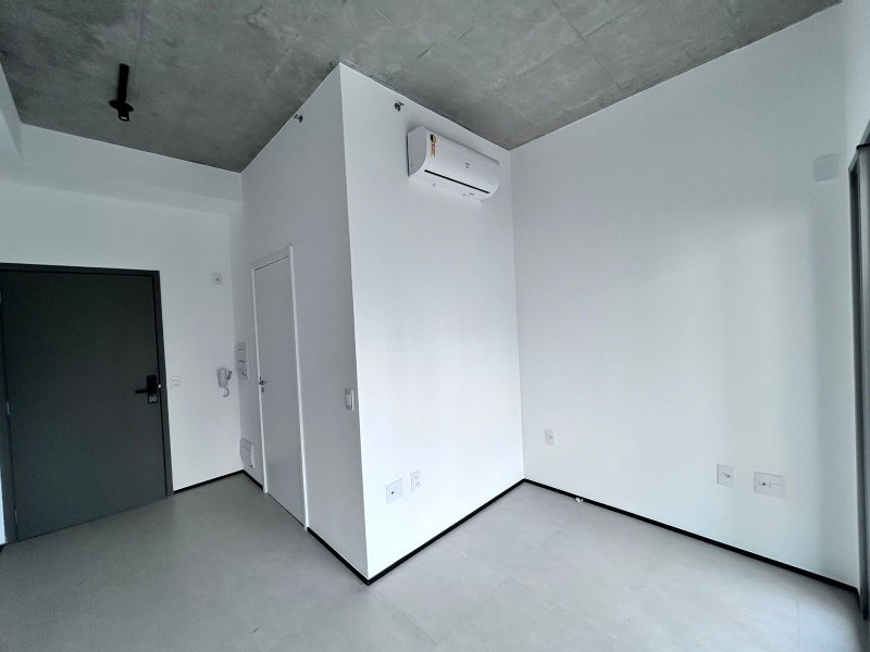 Studio Garden com localização privilegiada no metro Paraíso Avenida Bernardino de Campos São Paulo - 