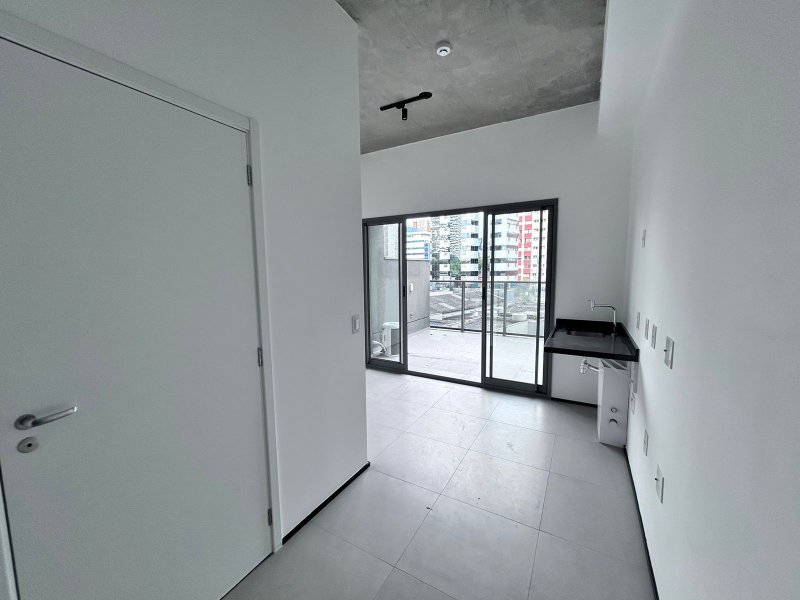 Studio Garden com localização privilegiada no metro Paraíso Avenida Bernardino de Campos São Paulo - 