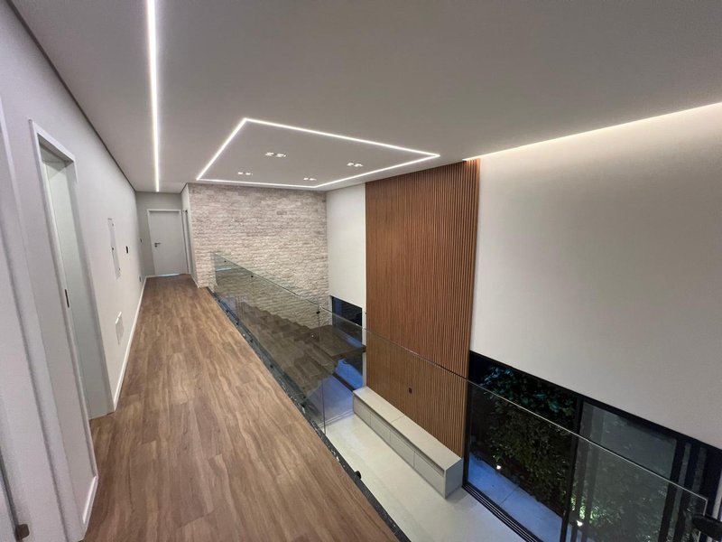 "Seu Refúgio de Luxo com Vista Deslumbrante para  área de Lazer com 5 suítes com closet" Rua Aleixo Garcia Campo Grande - 