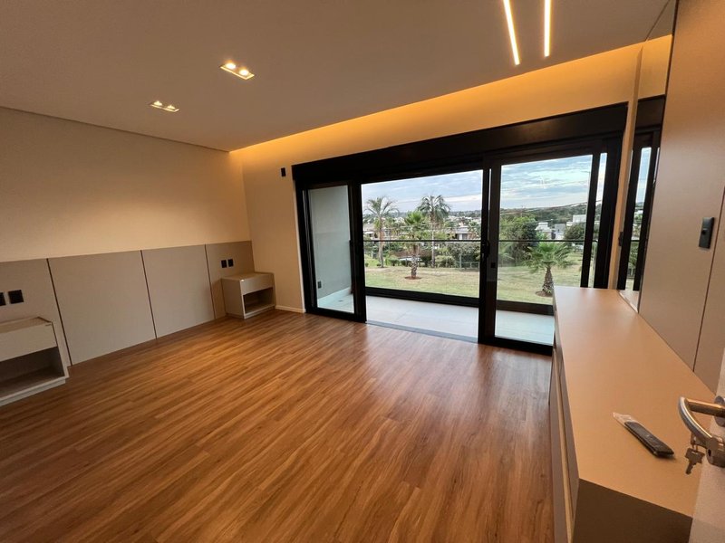 "Seu Refúgio de Luxo com Vista Deslumbrante para  área de Lazer com 5 suítes com closet" Rua Aleixo Garcia Campo Grande - 