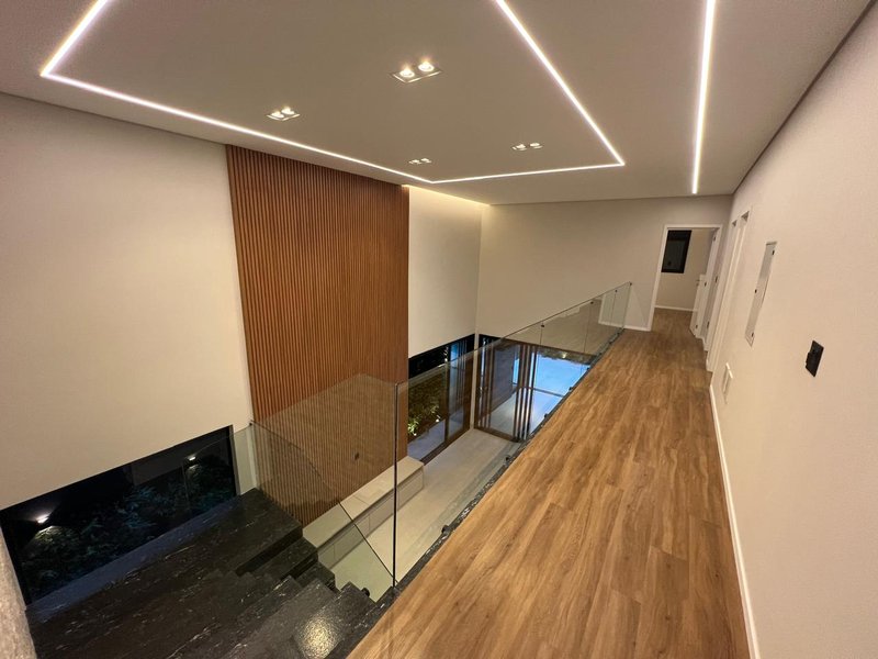 "Seu Refúgio de Luxo com Vista Deslumbrante para  área de Lazer com 5 suítes com closet" Rua Aleixo Garcia Campo Grande - 