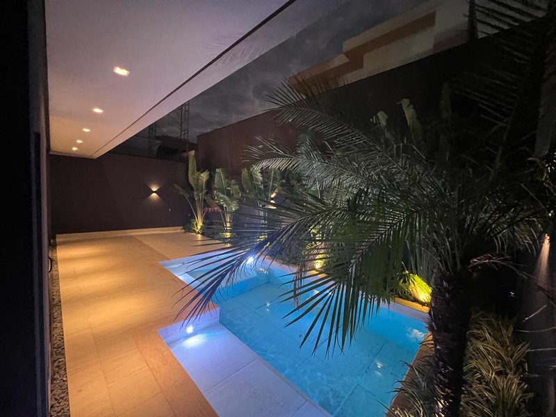 "Seu Refúgio de Luxo com Vista Deslumbrante para  área de Lazer com 5 suítes com closet" Rua Aleixo Garcia Campo Grande - 