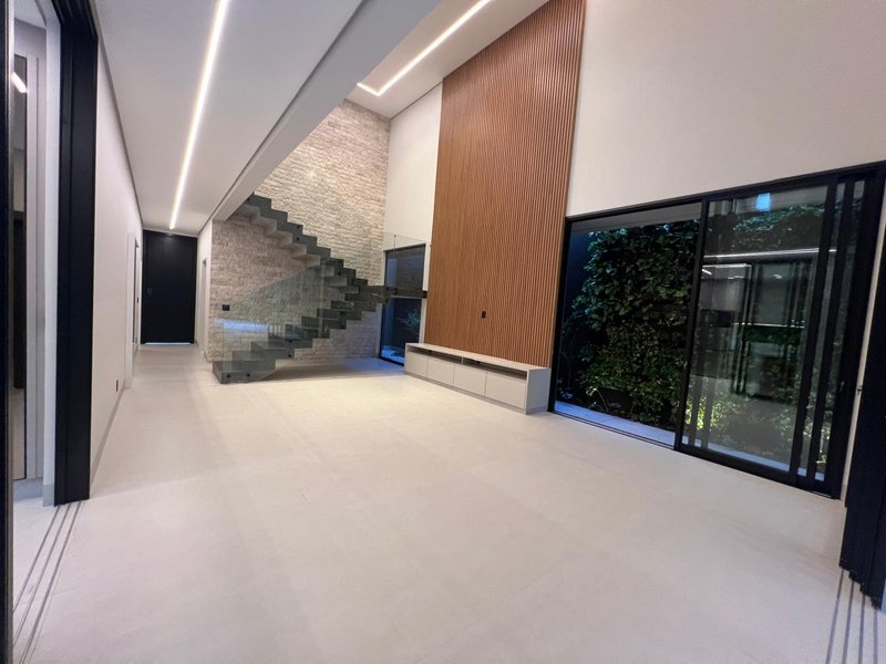 "Seu Refúgio de Luxo com Vista Deslumbrante para  área de Lazer com 5 suítes com closet" Rua Aleixo Garcia Campo Grande - 