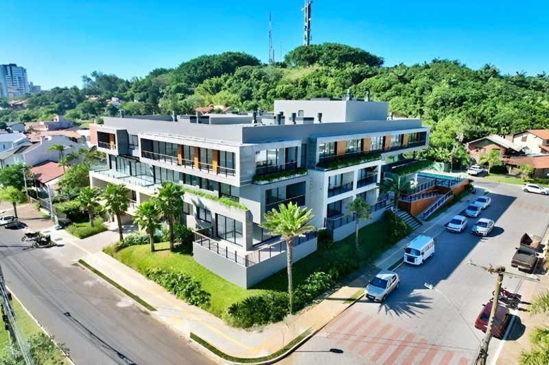 R$ 585.000 - ALTO PADRÃO - EXCELENTE STUDIO - 43M2 - 1 DORM - CHURRASQUEIRA - 1 VAGA Rua Cruzeiro do Sul Torres - 