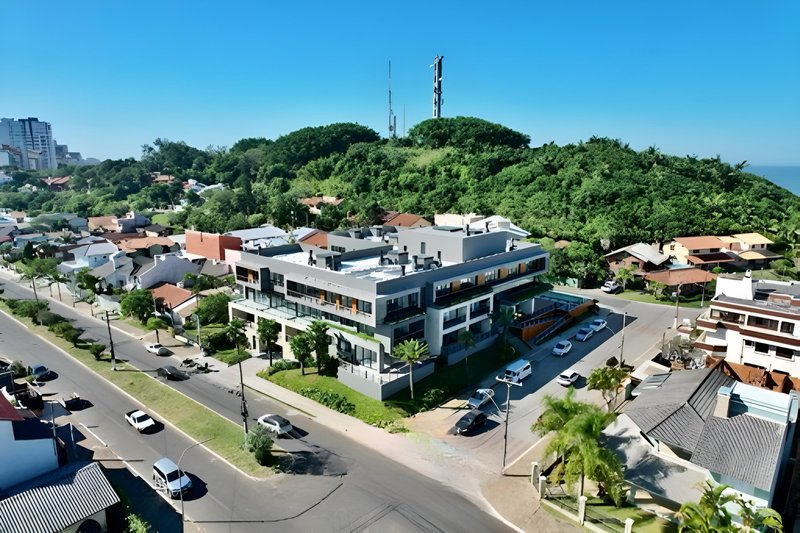 R$ 585.000 - ALTO PADRÃO - EXCELENTE STUDIO - 43M2 - 1 DORM - CHURRASQUEIRA - 1 VAGA Rua Cruzeiro do Sul Torres - 