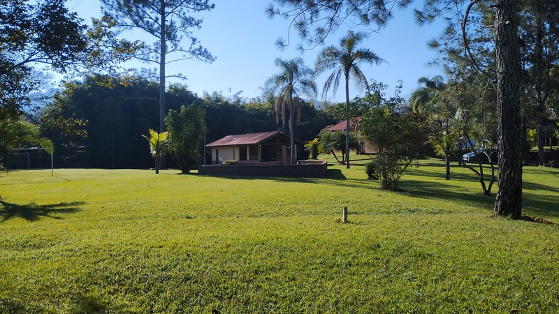 CHÁCARA COM 13180 METROS EM SÃO JOSÉ DOS CAMPOS S.P - São José dos Campos - 