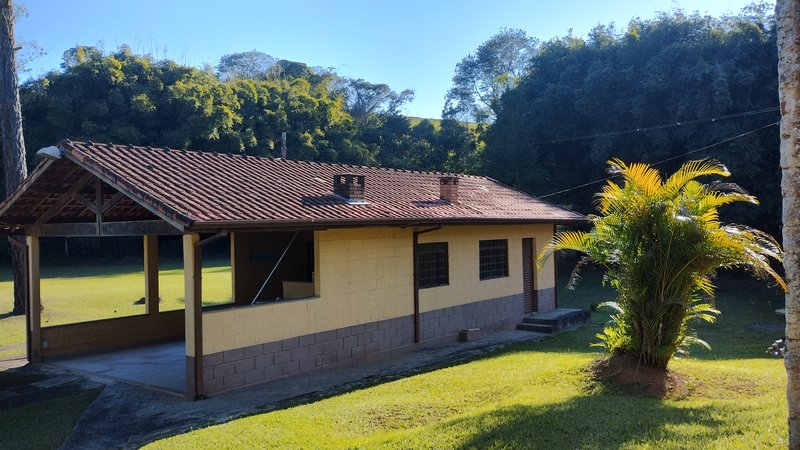 CHÁCARA COM 13180 METROS EM SÃO JOSÉ DOS CAMPOS S.P - São José dos Campos - 