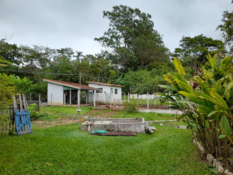 CHÁCARA COM 7.400 METROS EM SÃO JOSÉ DOS CAMPOS S.P - São José dos Campos - 