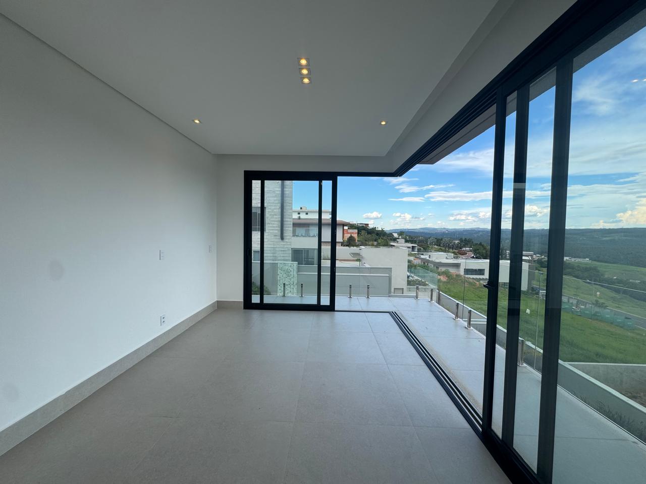 Encante-se com Esta Incr&iacute;vel Resid&ecirc;ncia de Alto Padr&atilde;o no Condom&iacute;nio Entre Verdes, Sous Avenida Isaura Roque Quércia Campinas - 