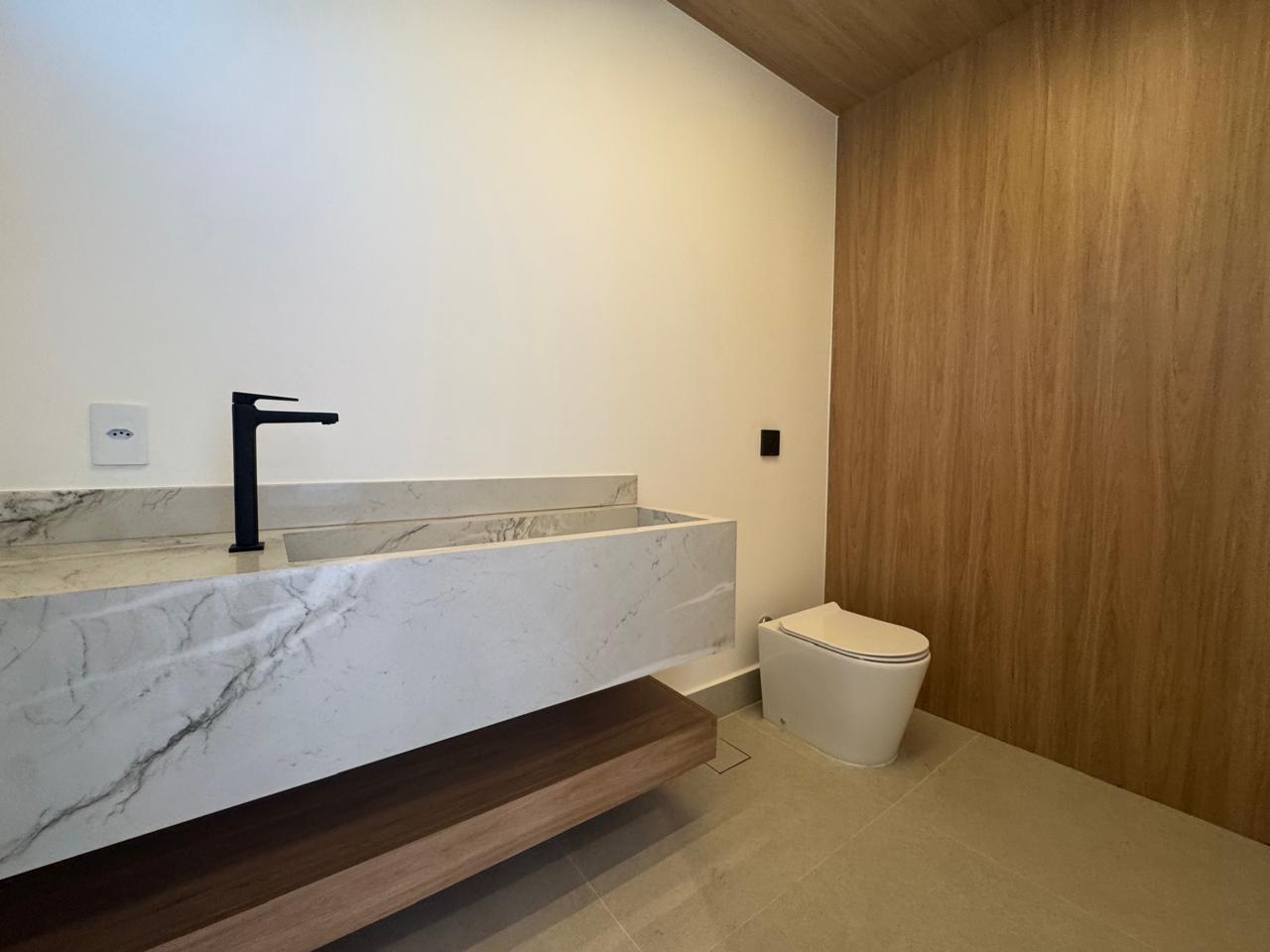 Encante-se com Esta Incr&iacute;vel Resid&ecirc;ncia de Alto Padr&atilde;o no Condom&iacute;nio Entre Verdes, Sous Avenida Isaura Roque Quércia Campinas - 