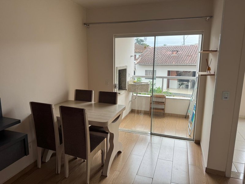 Apartamento >Semi Mobiliado - Timbó - 