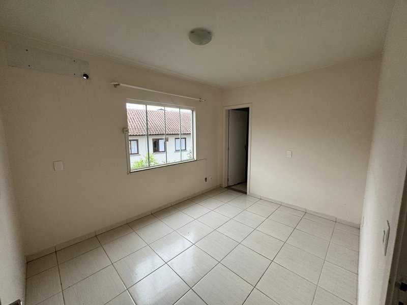 Apartamento >Semi Mobiliado - Timbó - 