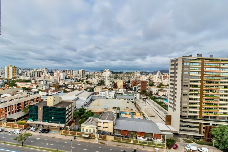 R$ 749.900 - ÓTIMO APARTAMENTO - ANDAR ALTO - 90M2 - 3 DORM - VISTA - INFRA - 1 VAGA Avenida Borges de Medeiros Porto Alegre - 