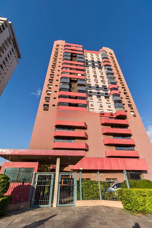 R$ 749.900 - ÓTIMO APARTAMENTO - ANDAR ALTO - 90M2 - 3 DORM - VISTA - INFRA - 1 VAGA Avenida Borges de Medeiros Porto Alegre - 