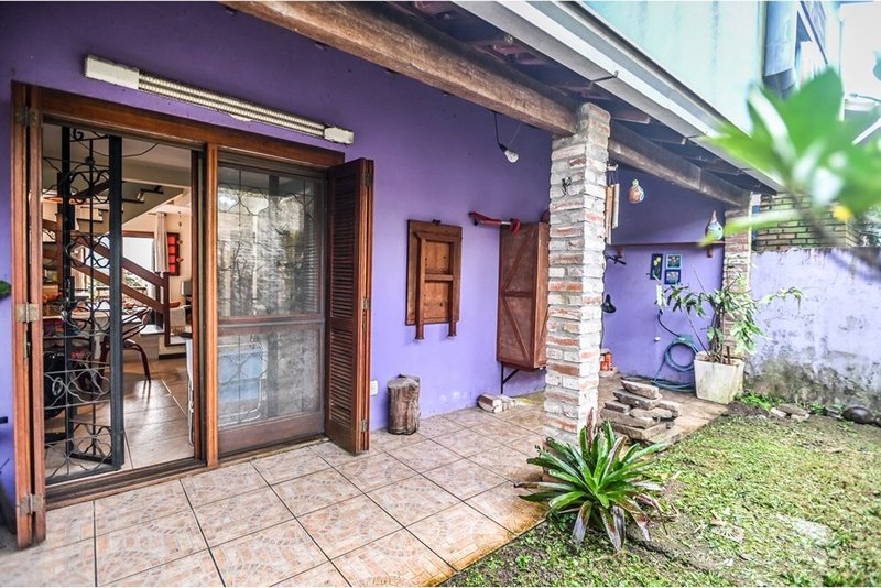 Casa SPPDS 172 612481037-67 1 suíte 166m² Ponciano Pachêco da Silveira Porto Alegre - 