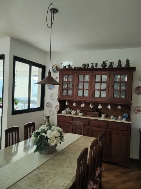 Apartamento na Vila Oliveira com 167m ,04 dormitórios, 02 suítes, ampla varanda, 02 vagas - Mogi das Cruzes - 