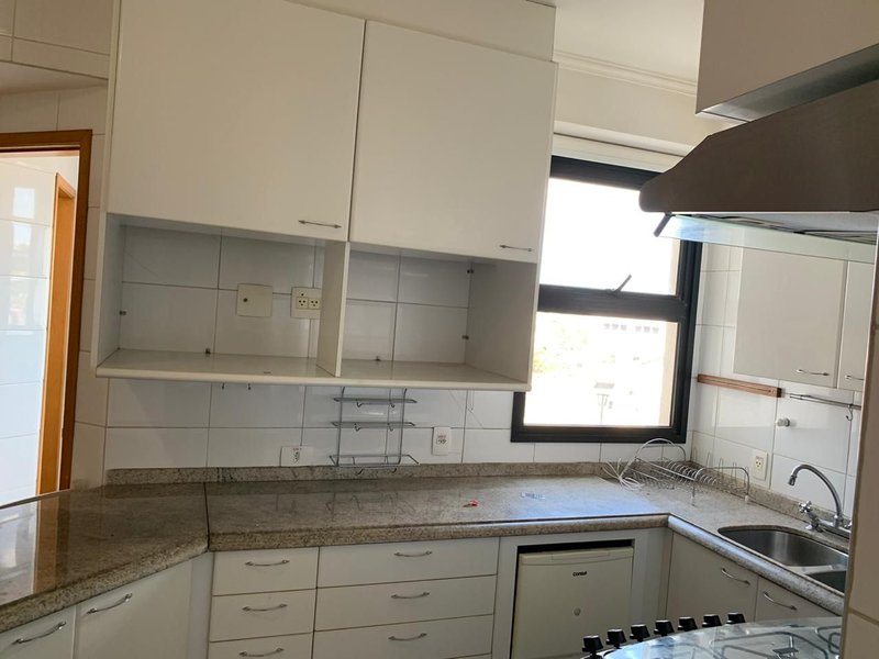 Apartamento na Vila Oliveira com 167m ,04 dormitórios, 02 suítes, ampla varanda, 02 vagas - Mogi das Cruzes - 