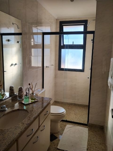 Apartamento na Vila Oliveira com 167m ,04 dormitórios, 02 suítes, ampla varanda, 02 vagas - Mogi das Cruzes - 