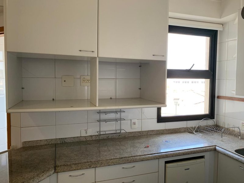 Apartamento na Vila Oliveira com 167m ,04 dormitórios, 02 suítes, ampla varanda, 02 vagas - Mogi das Cruzes - 
