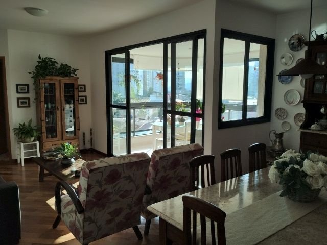 Apartamento na Vila Oliveira com 167m ,04 dormitórios, 02 suítes, ampla varanda, 02 vagas - Mogi das Cruzes - 