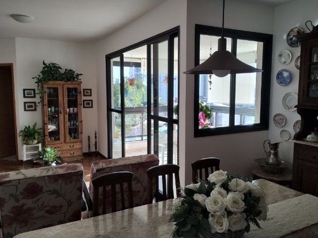 Apartamento na Vila Oliveira com 167m ,04 dormitórios, 02 suítes, ampla varanda, 02 vagas - Mogi das Cruzes - 