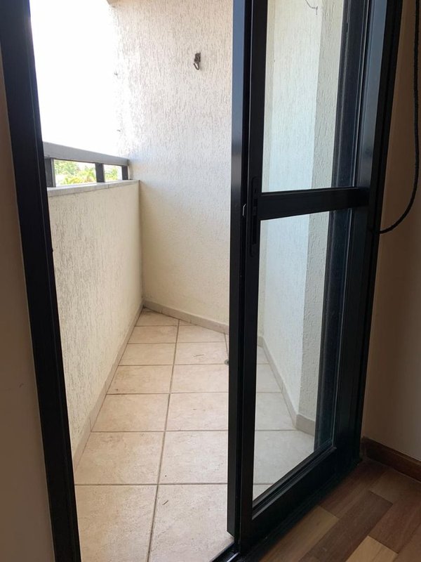 Apartamento na Vila Oliveira com 167m ,04 dormitórios, 02 suítes, ampla varanda, 02 vagas - Mogi das Cruzes - 