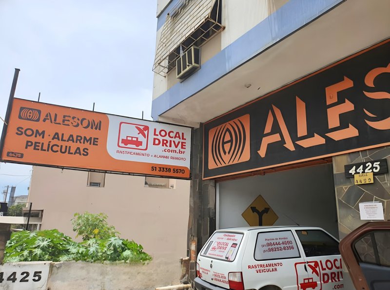 R$ 340.000 - IMÓVEL COMERCIAL - LOJA - 79M2 - VAGA - LOCALIZAÇÃO PRIVILEGIADA Avenida Protásio Alves Porto Alegre - 