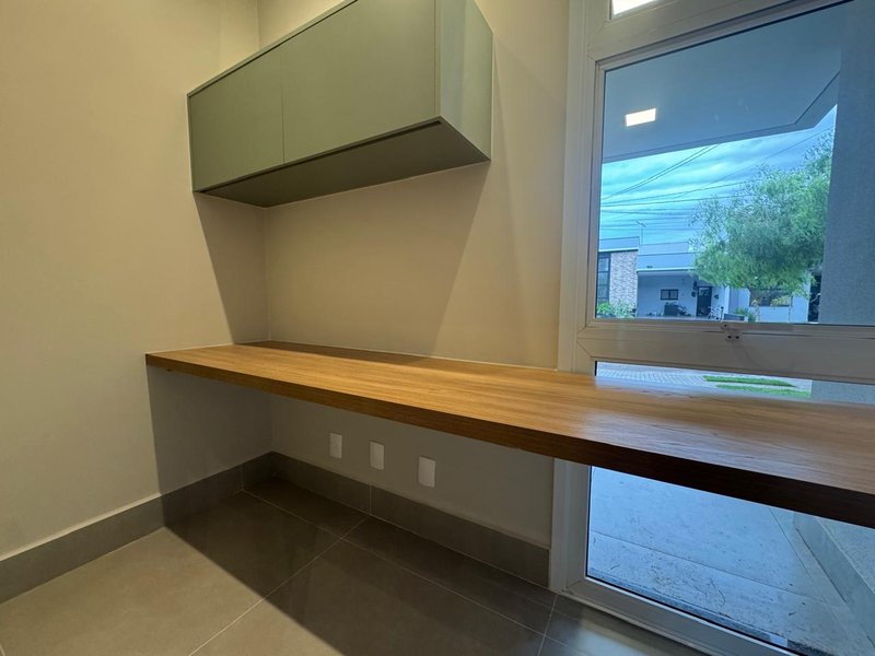 Linda Casa T&eacute;rrea &agrave; Venda em Condom&iacute;nio em Paul&iacute;nia/SP Venida Luís Greco Paulínia - 