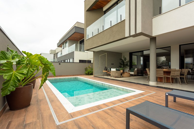 Sobrado com 4 suítes no Alphaville I - São José dos Campos/SP  São José dos Campos - 