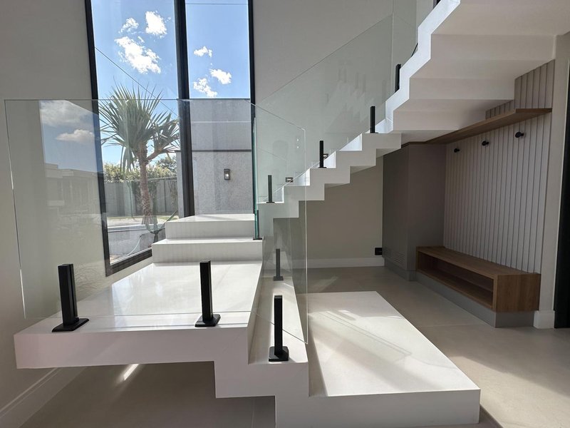 Casa de Alto Padrão à Venda com Projeto da KZA Rodovia Anhangüera Campinas - 