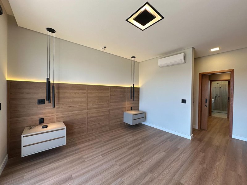 Casa de Alto Padrão à Venda com Projeto da KZA Rodovia Anhangüera Campinas - 