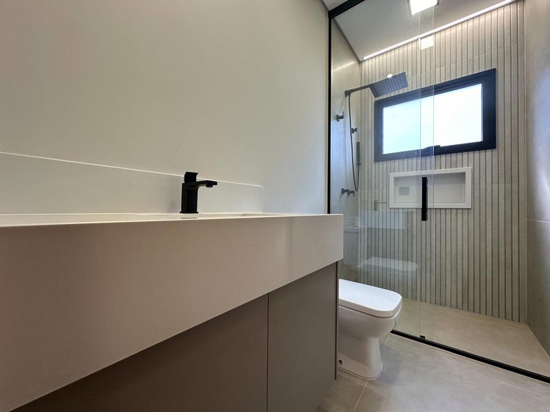 Casa de Alto Padrão à Venda com Projeto da KZA Rodovia Anhangüera Campinas - 