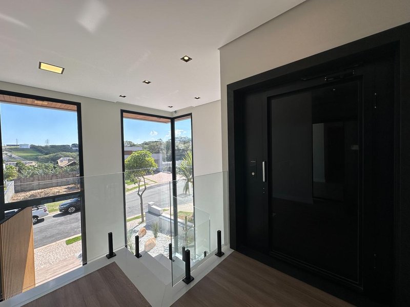 Casa de Alto Padrão à Venda com Projeto da KZA Rodovia Anhangüera Campinas - 