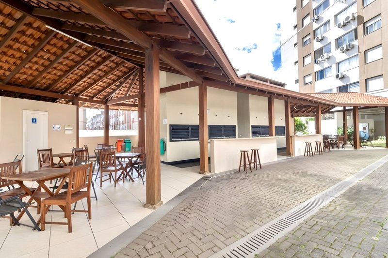 R$ 410.000 - ÓTIMO APARTAMENTO - 70M2 - 3 DORM - SUÍTE - 1 VAGA - INFRA COMPLETA Avenida Dom Cláudio José Gonçalves Ponce de Leão Porto Alegre - 