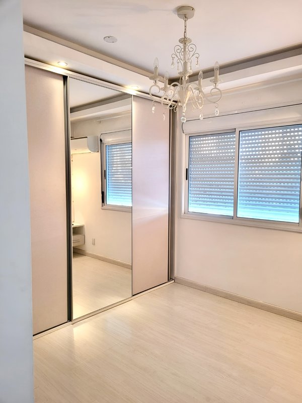 R$ 410.000 - ÓTIMO APARTAMENTO - 70M2 - 3 DORM - SUÍTE - 1 VAGA - INFRA COMPLETA Avenida Dom Cláudio José Gonçalves Ponce de Leão Porto Alegre - 