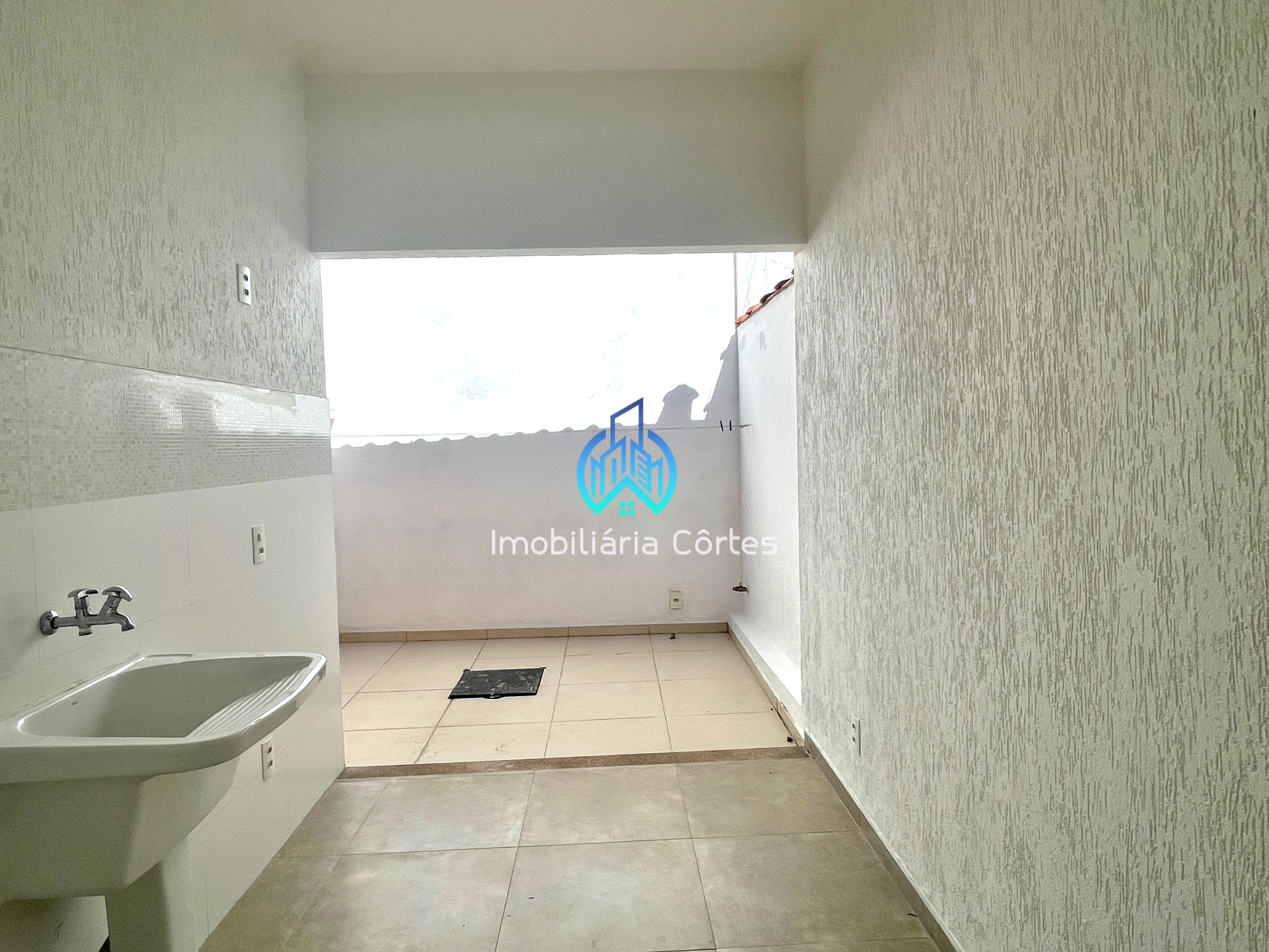 Alugando lind&iacute;ssima casa com 4 dormit&oacute;rios pr&oacute;xima ao centro de Guapimirim-RJ Rua Teresópolis Guapimirim - 