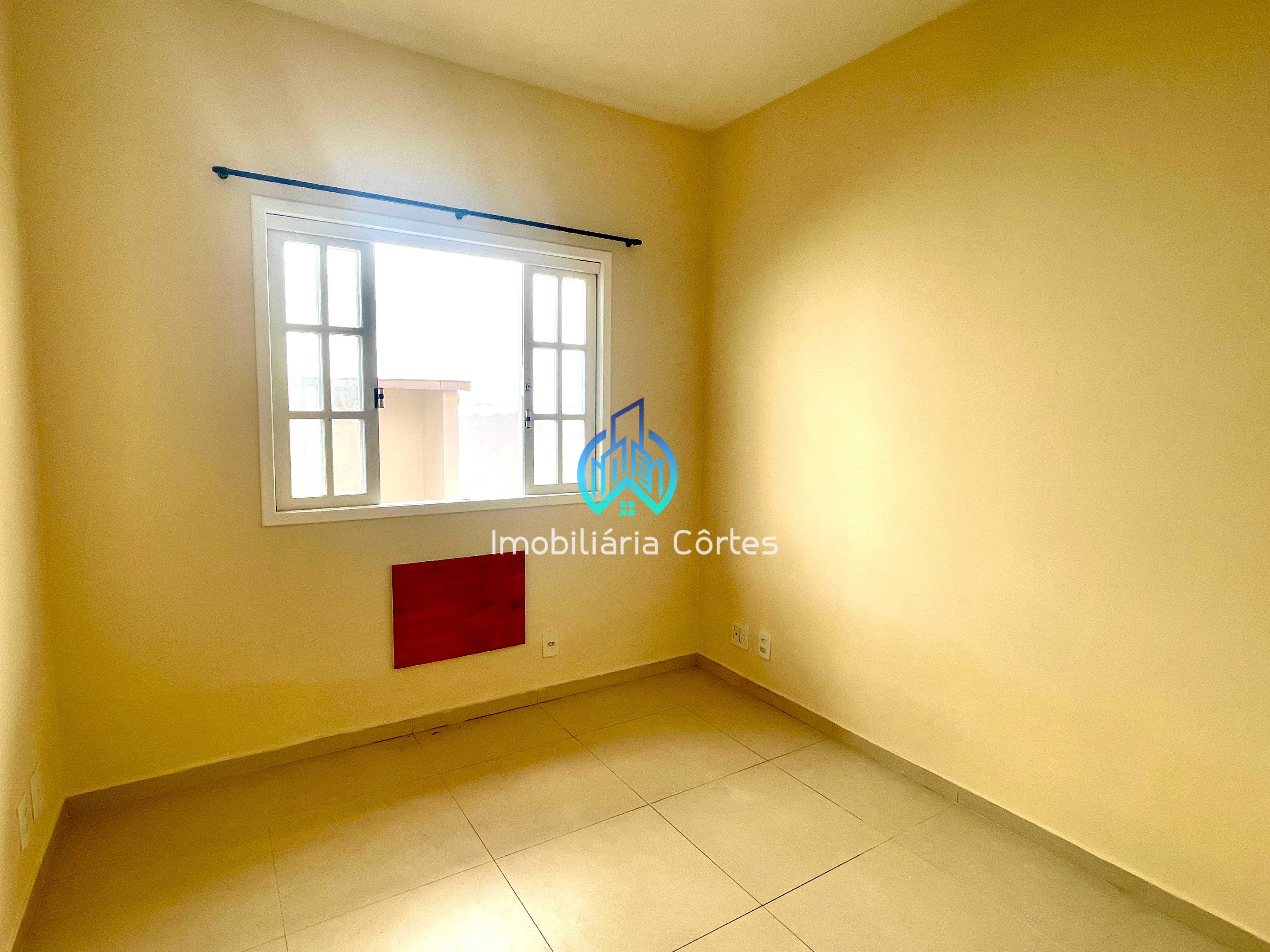 Alugando lind&iacute;ssima casa com 4 dormit&oacute;rios pr&oacute;xima ao centro de Guapimirim-RJ Rua Teresópolis Guapimirim - 