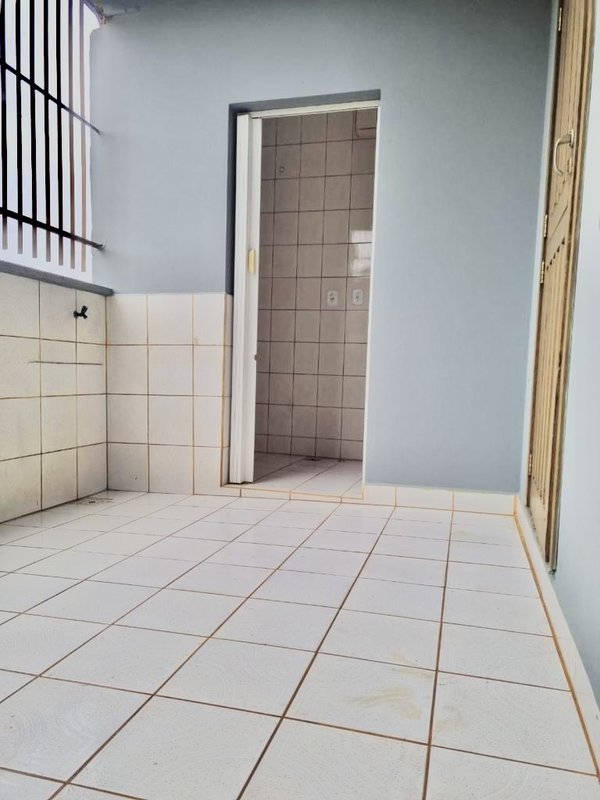 CASA COM 4 QUARTOS NA SANTA TEREZINHA - Brusque - 