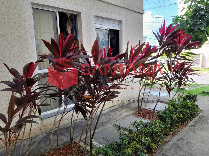 Apartamento térreo em condomínio em Abrantes.  (INDISPONÍVEL) Rua da Grama Camaçari - 