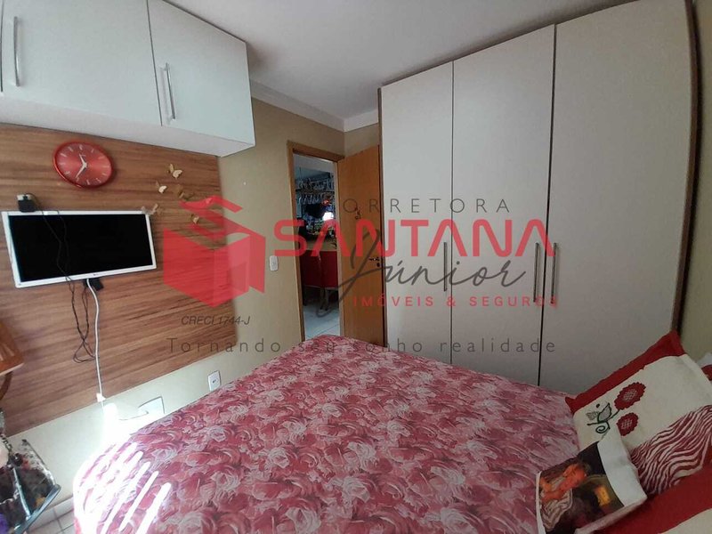 Apartamento térreo em condomínio em Abrantes.  (INDISPONÍVEL) Rua da Grama Camaçari - 
