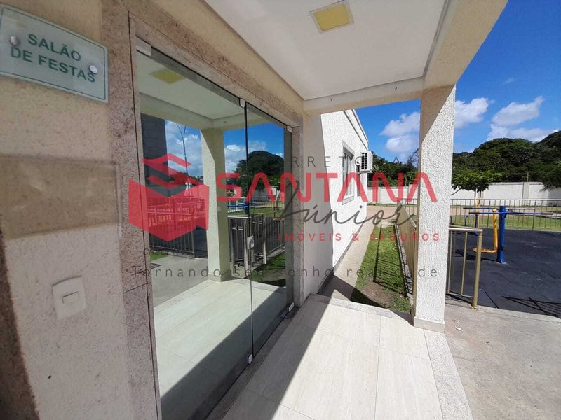 Apartamento térreo em condomínio em Abrantes.  (INDISPONÍVEL) Rua da Grama Camaçari - 