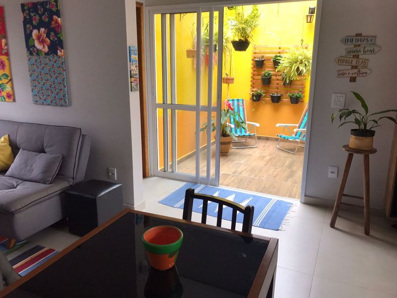 Casa térrea em Residencial Fechado com 03 dormitórios, 01 suíte, churrasqueira e 02 vagas - Mogi das Cruzes - 